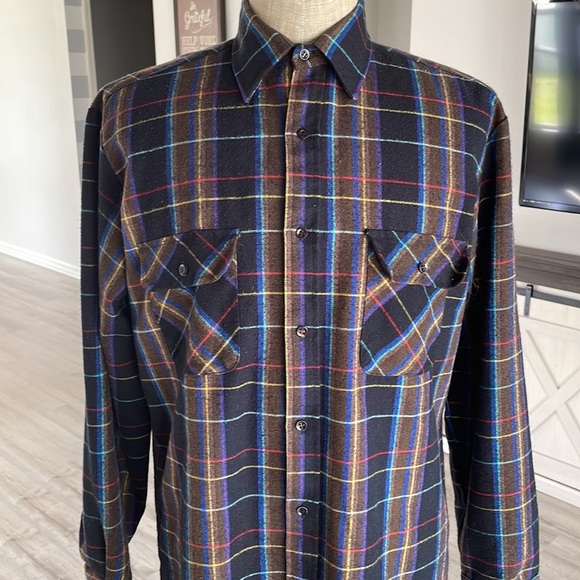 Ozark Trail Flannel Shirt Men’s Size Medium Plaid Button Up Long Sleeve - Picture 3 of 8